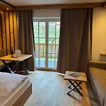 Weingut Rixinger منزل للإقامة Spitz an der Donau