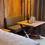 Weingut Rixinger منزل للإقامة Spitz an der Donau
