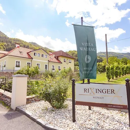 Weingut Rixinger בית אירוח ספיץ